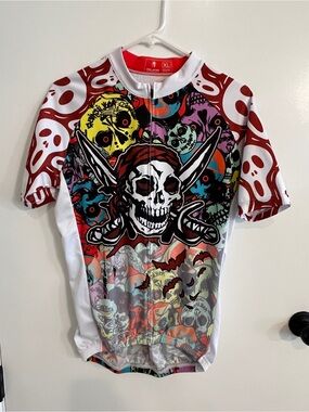 Men’s size XL Paladin Dead Men Tell No Tales Skulls Bicycle Jersey